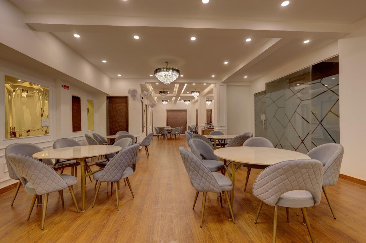 Hotel Grey Sky party hall
