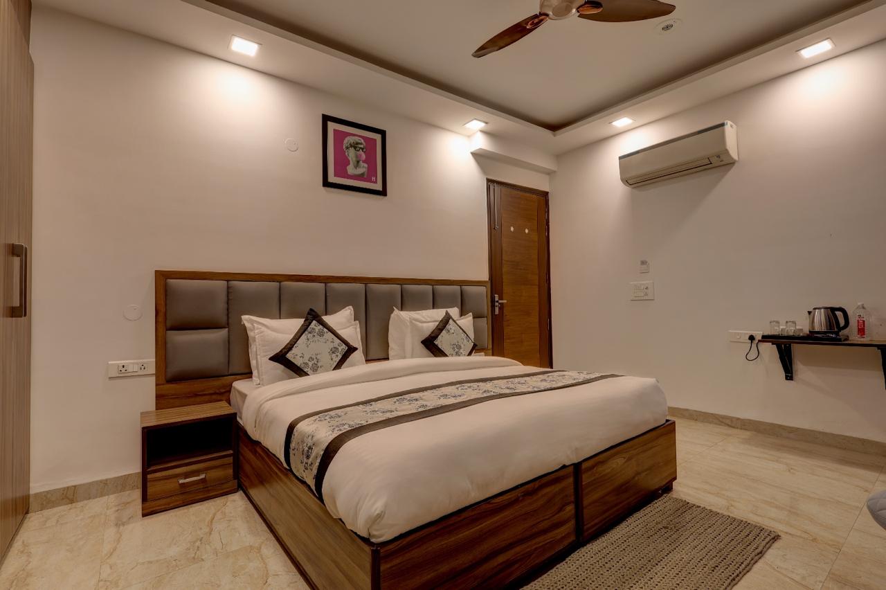 hotel room in gurgaon